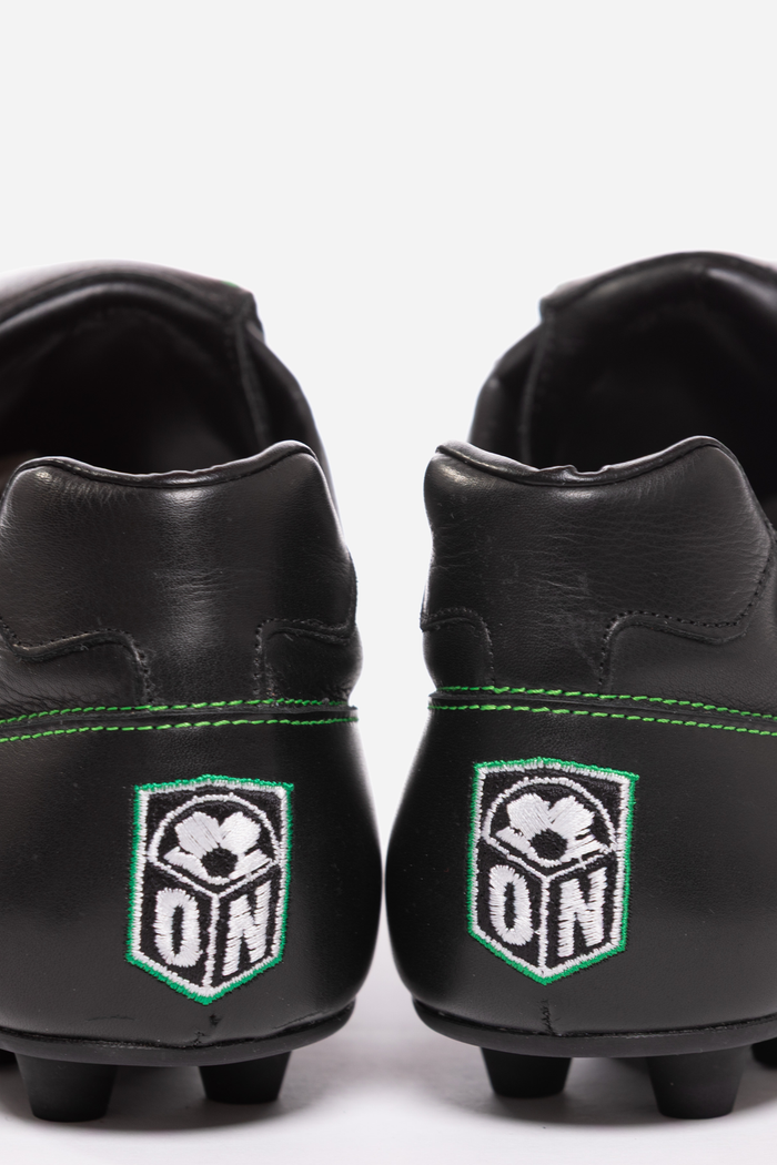 Scarpe da calcio in pelle VERONICA x ON-4