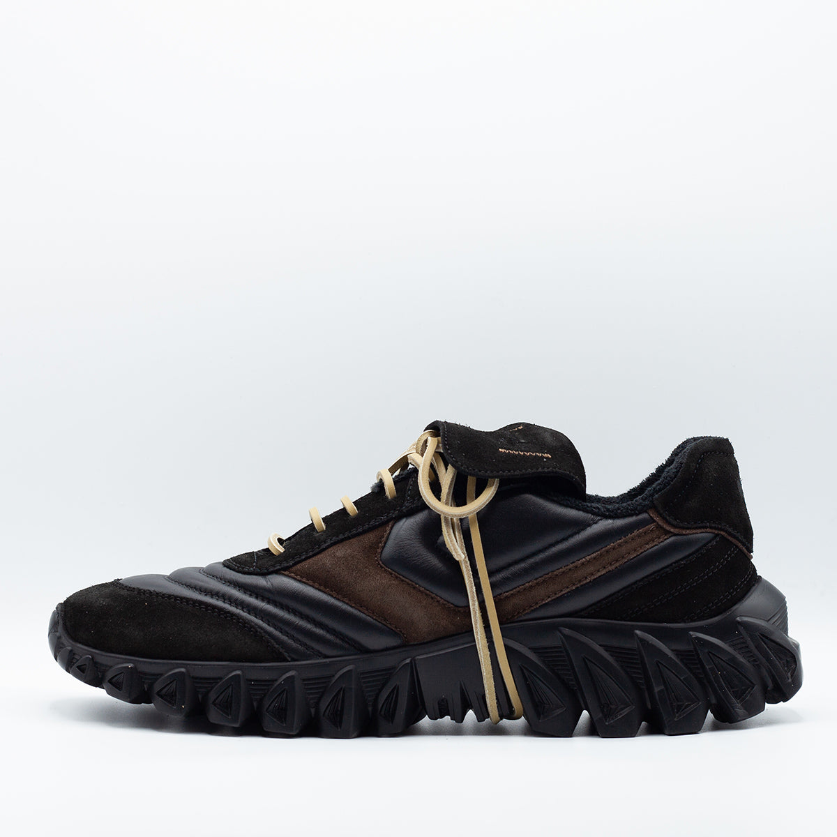 Louis Vuitton Trainer 2020 | Louis vuitton men shoes, Louis vuitton sneakers  women, Louis vuitton mens sneakers